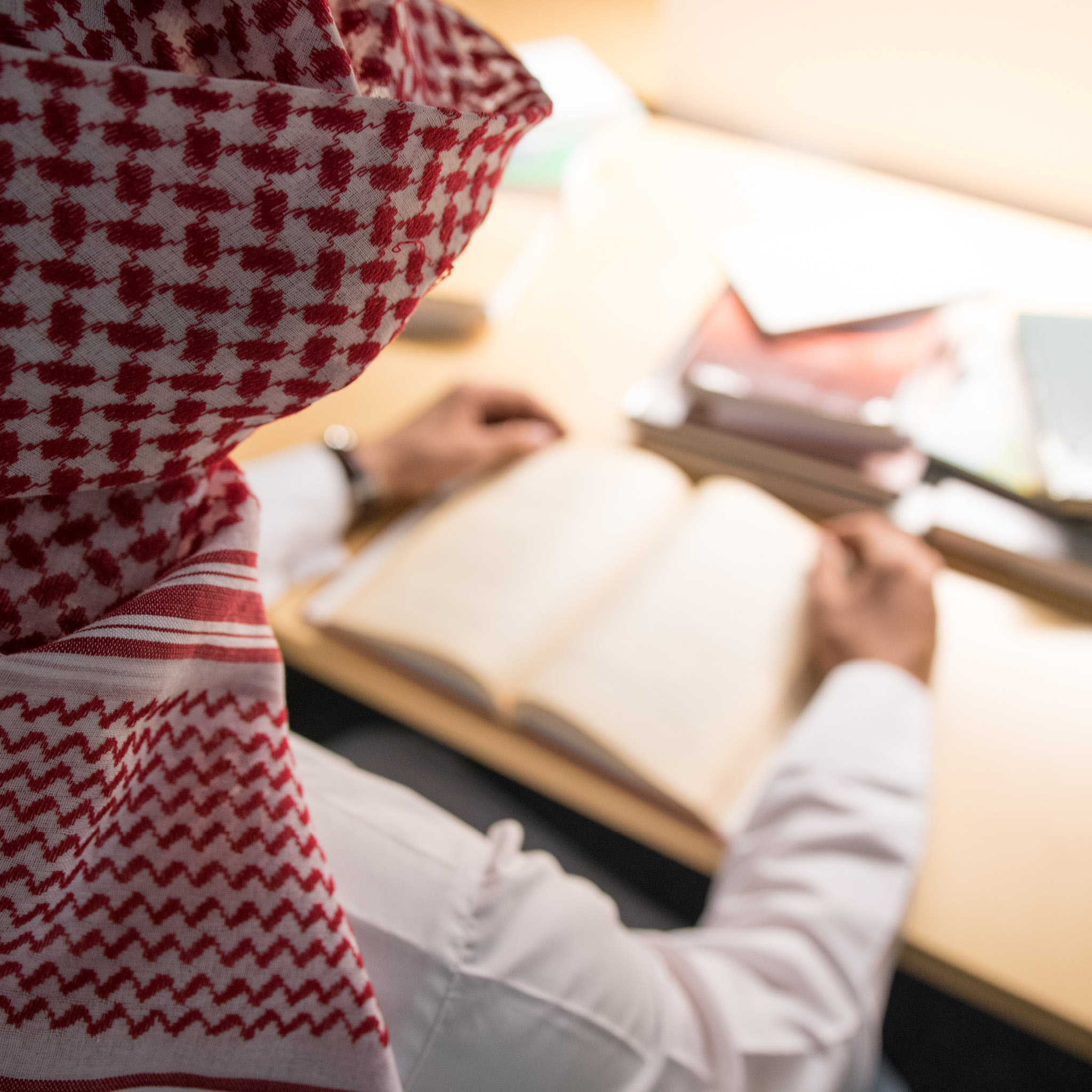 المؤسسات العلمية ومراكز البحوث