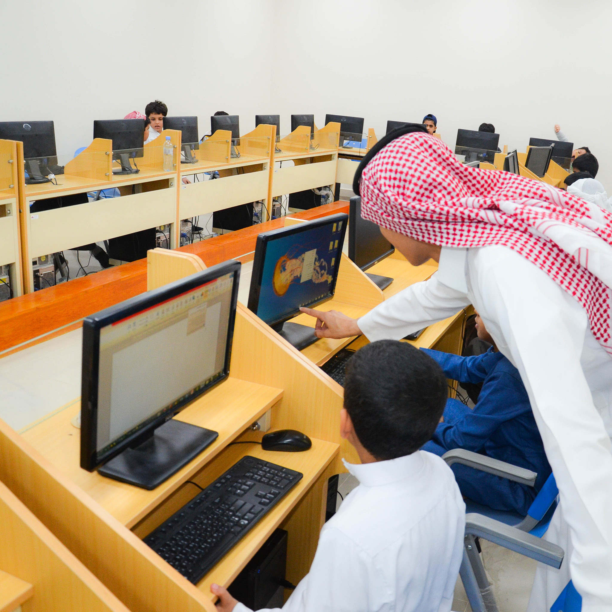 المؤسسات والمراكز التربوية